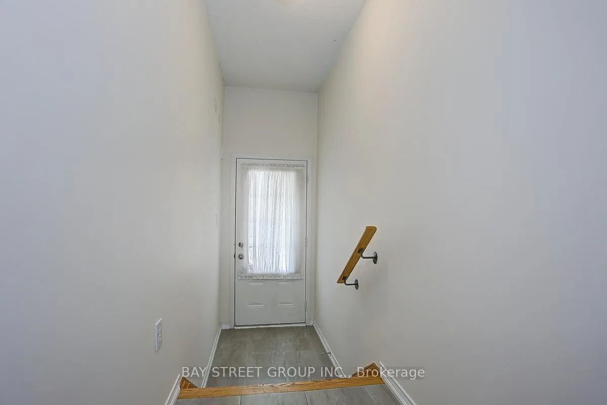 Photo 3 of 2629 Eaglesham Path, Oshawa, Windfields — HOMEH