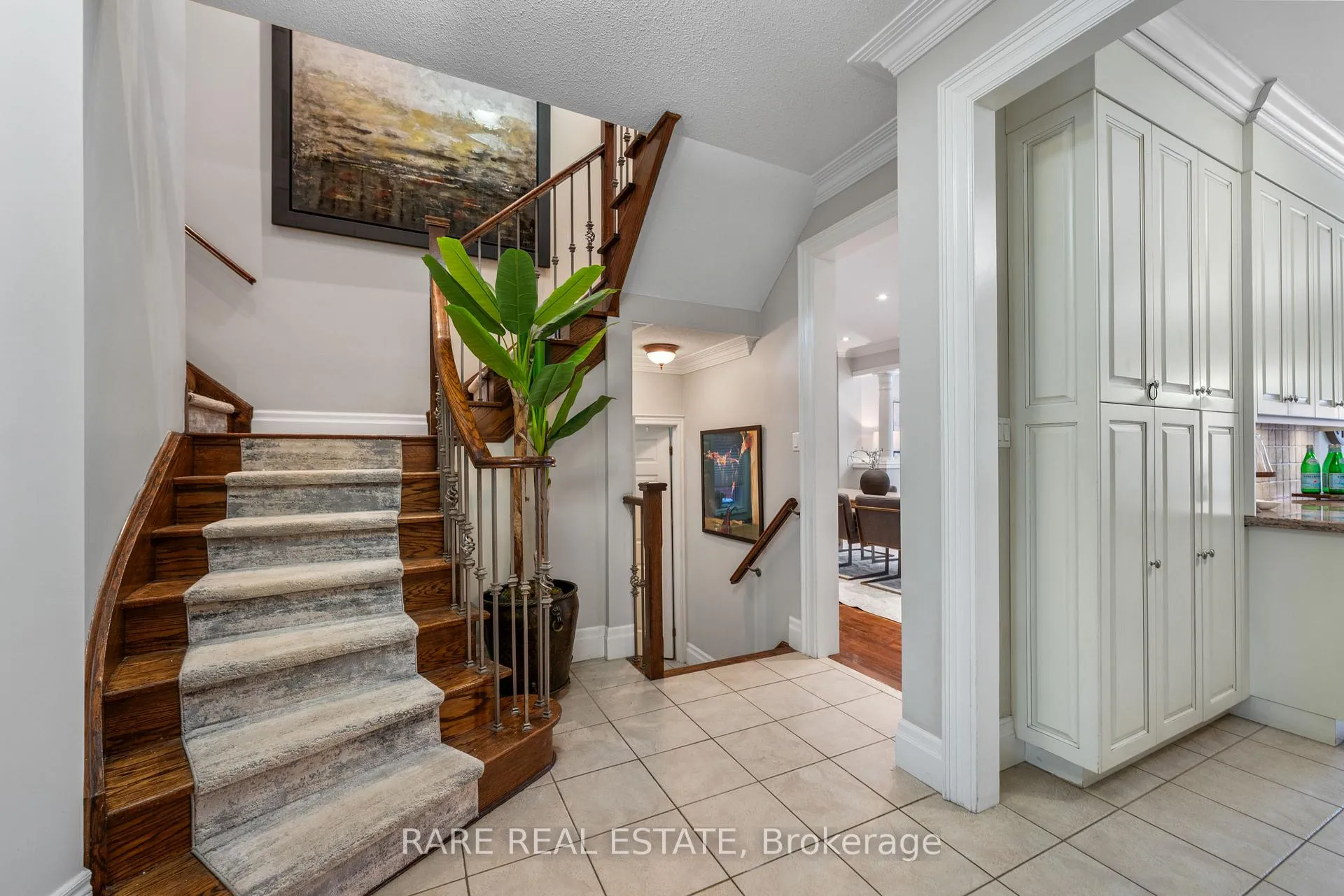 Photo 6 of 32 Strauss Road, Vaughan, Patterson — HOMEH
