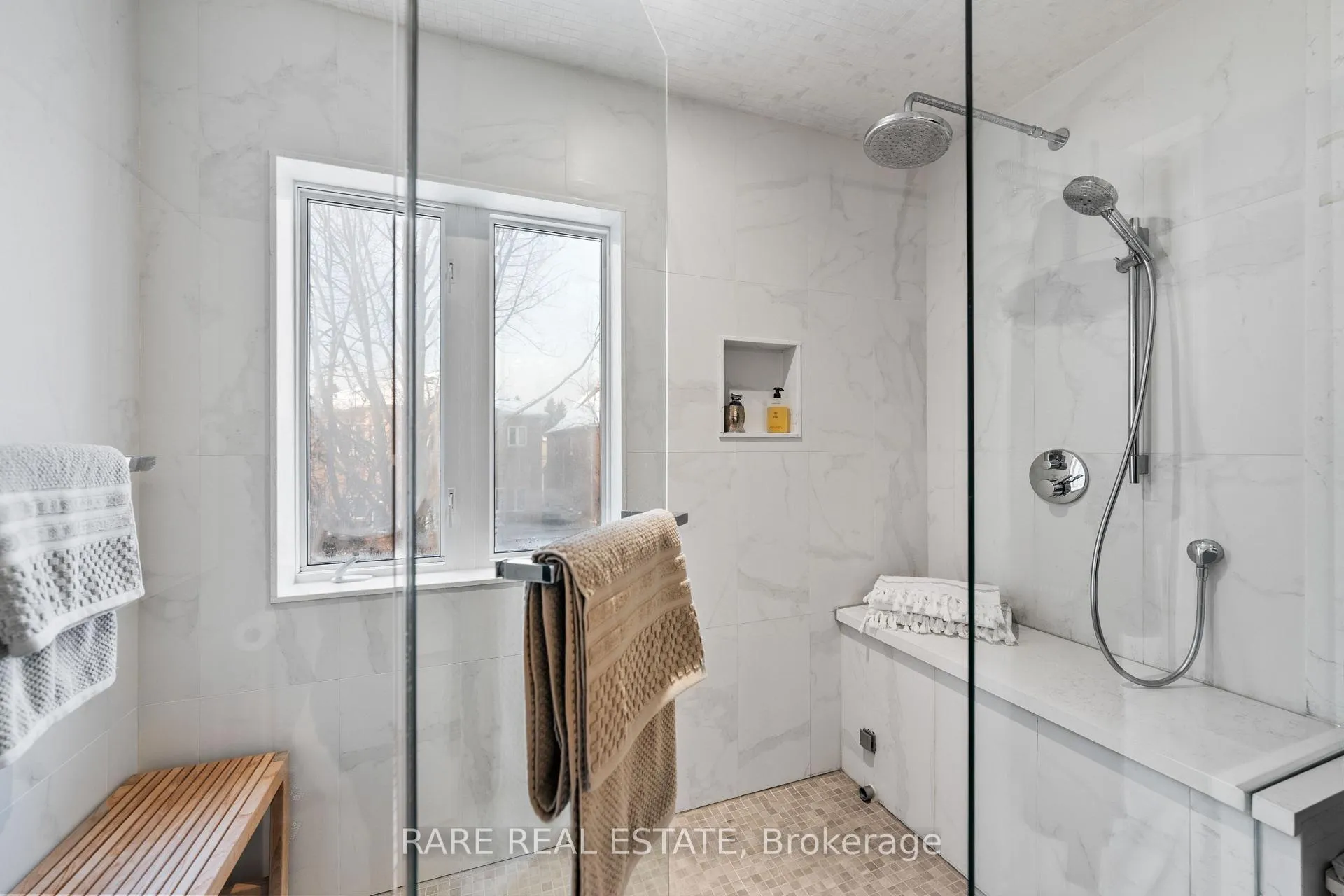 Photo 21 of 32 Strauss Road, Vaughan, Patterson — HOMEH