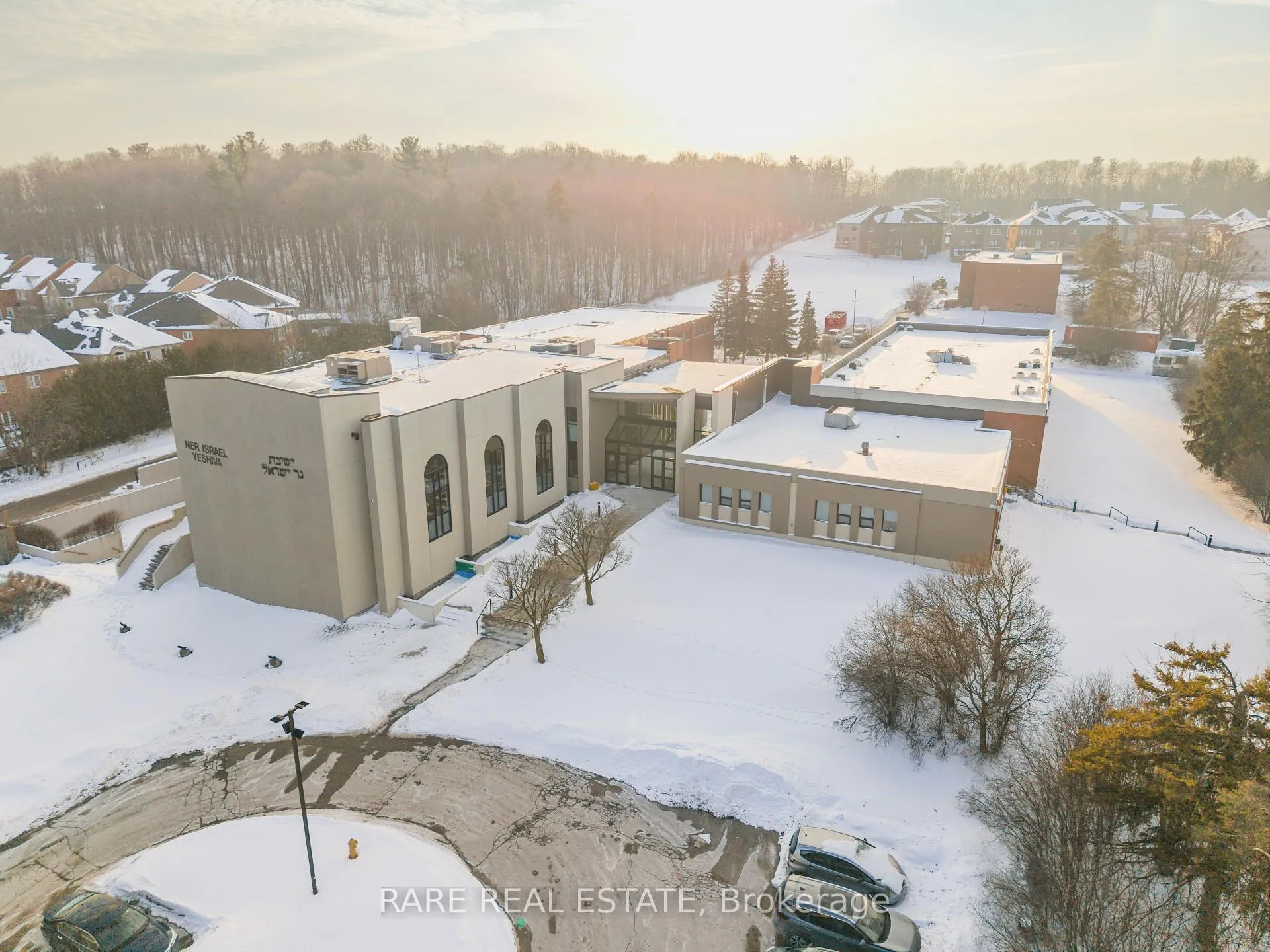 Photo 41 of 32 Strauss Road, Vaughan, Patterson — HOMEH