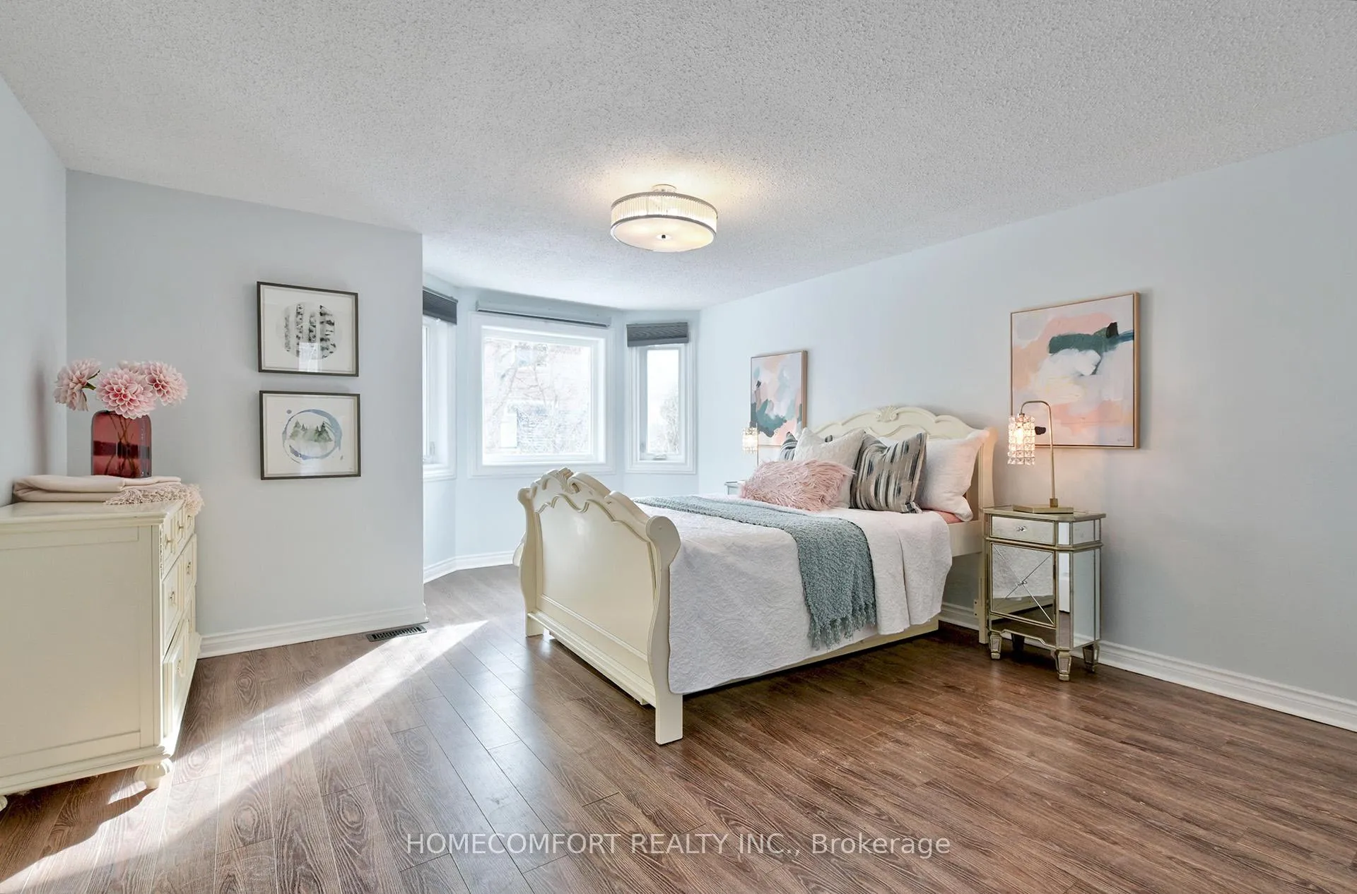 Photo 27 of 11 Old Wellington Street, Markham, Bullock — HOMEH
