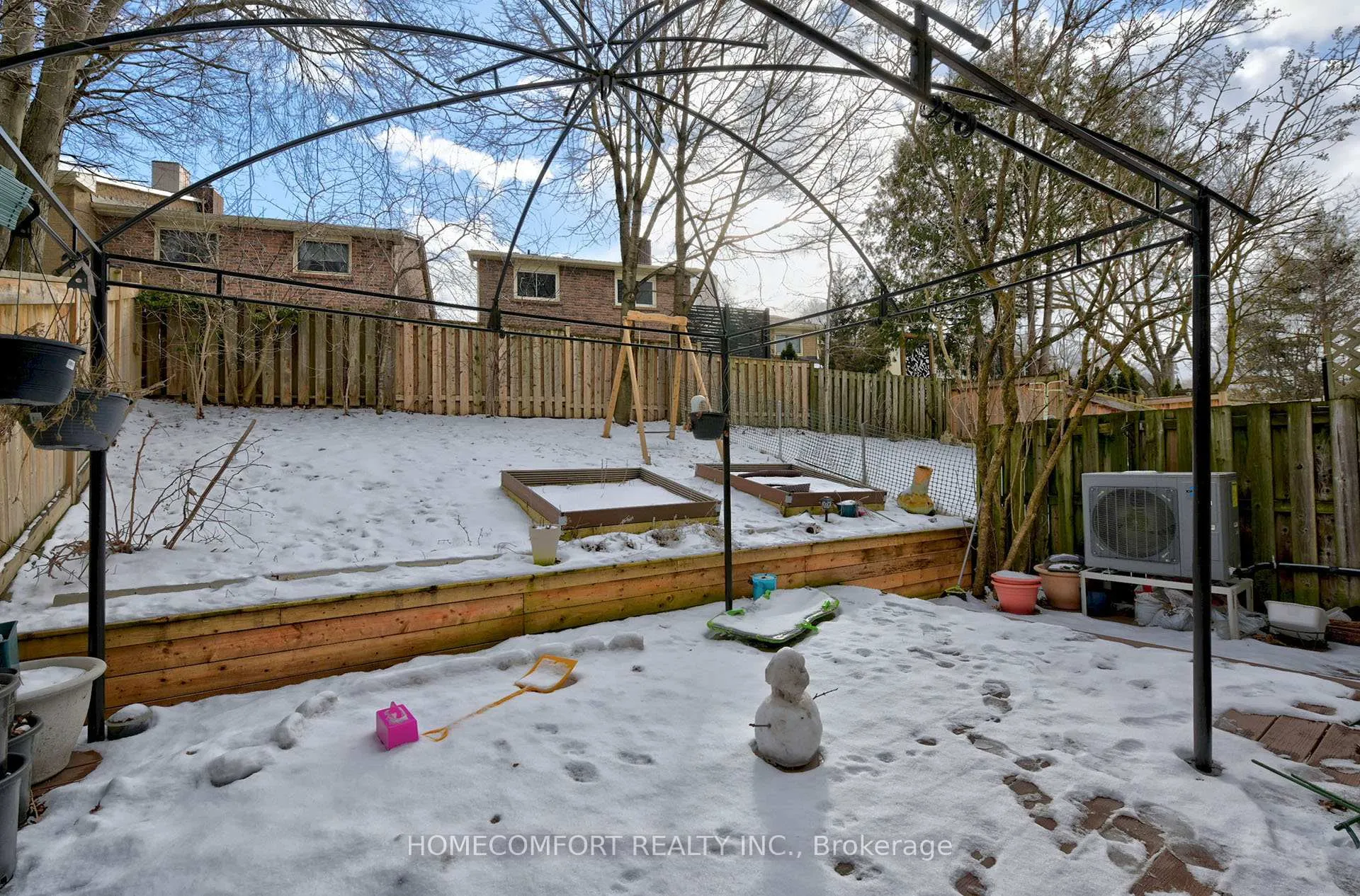 Photo 36 of 11 Old Wellington Street, Markham, Bullock — HOMEH