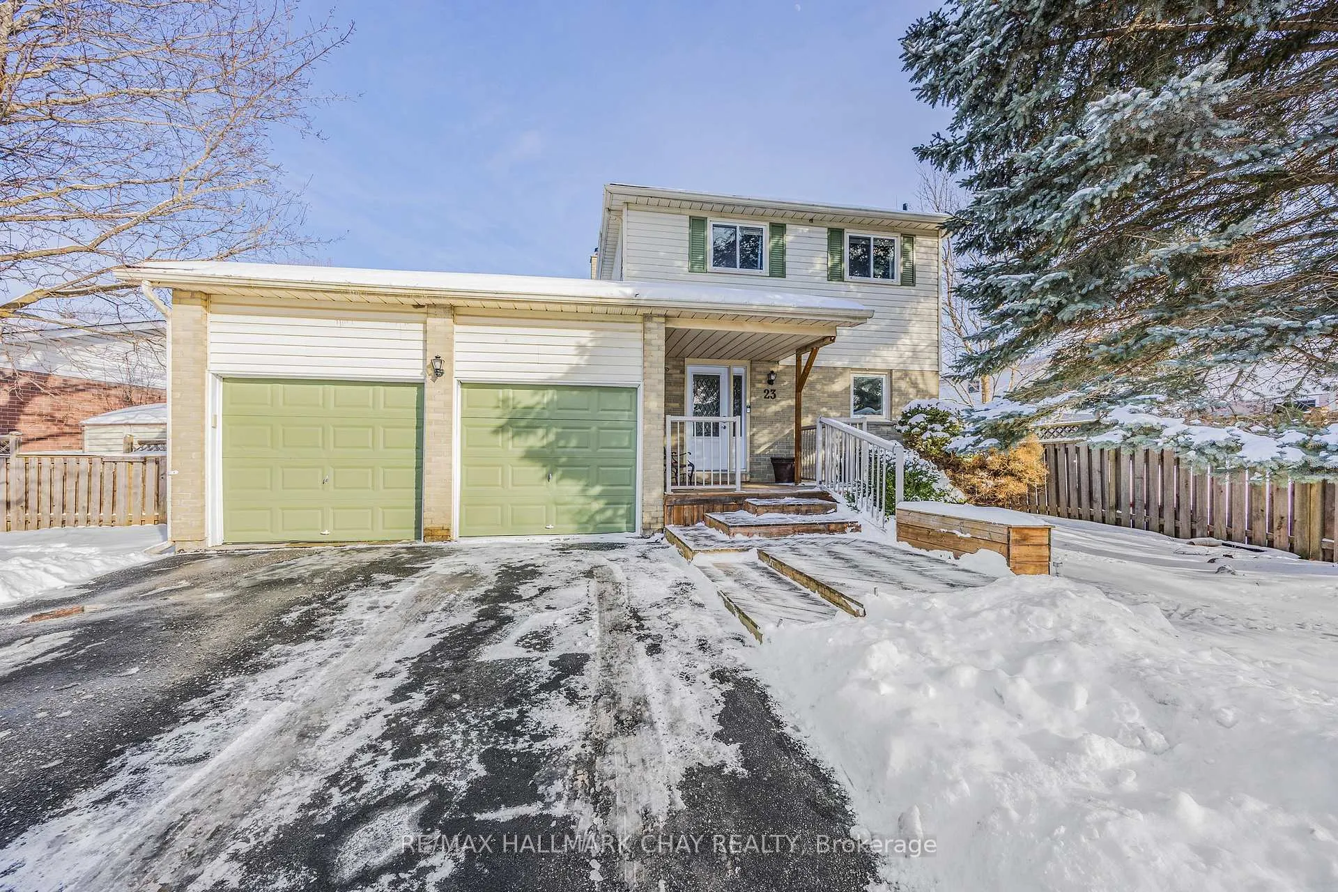 Photo 1 of 23 Metcalf Crescent, New Tecumseth, Tottenham — HOMEH