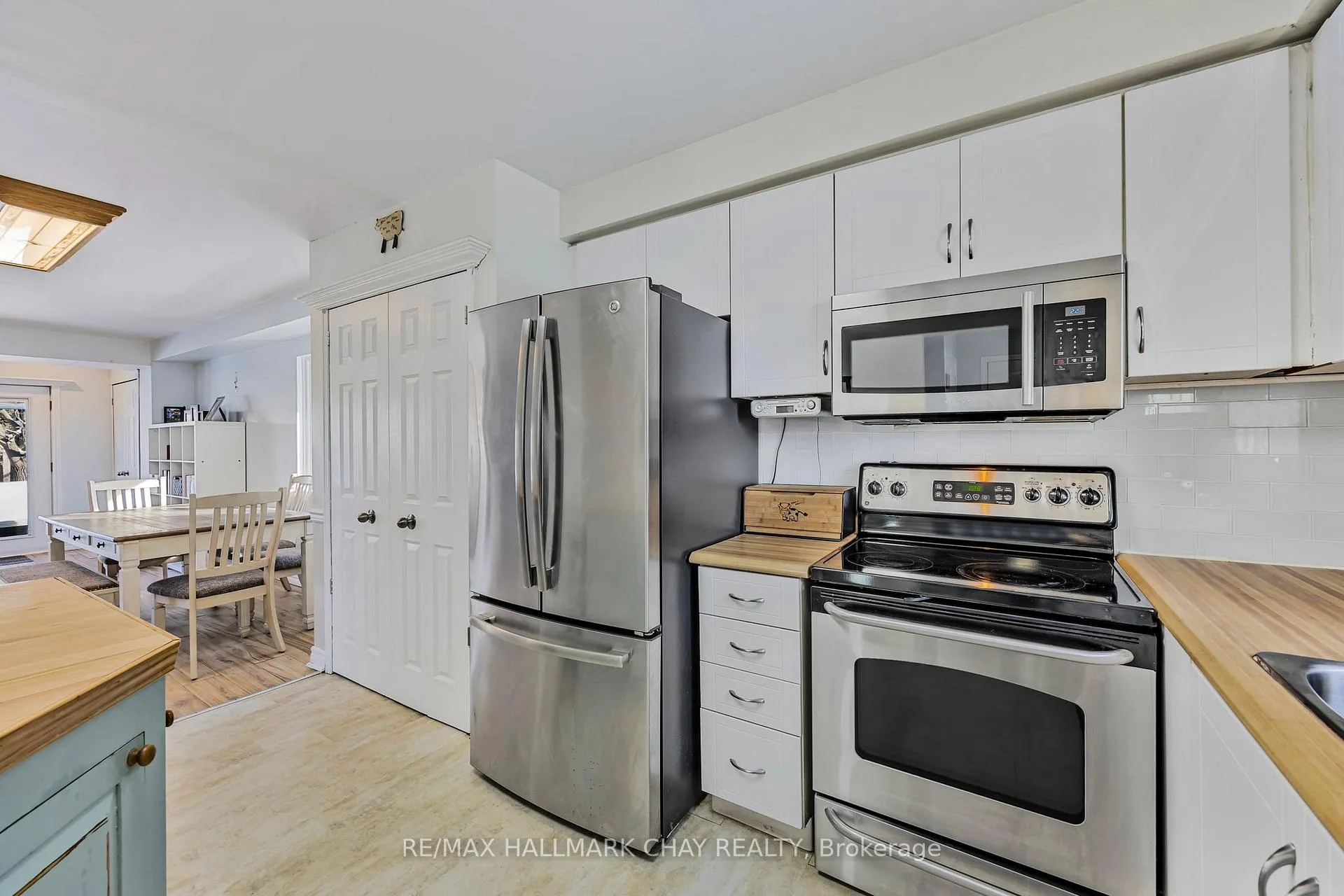 Photo 6 of 23 Metcalf Crescent, New Tecumseth, Tottenham — HOMEH