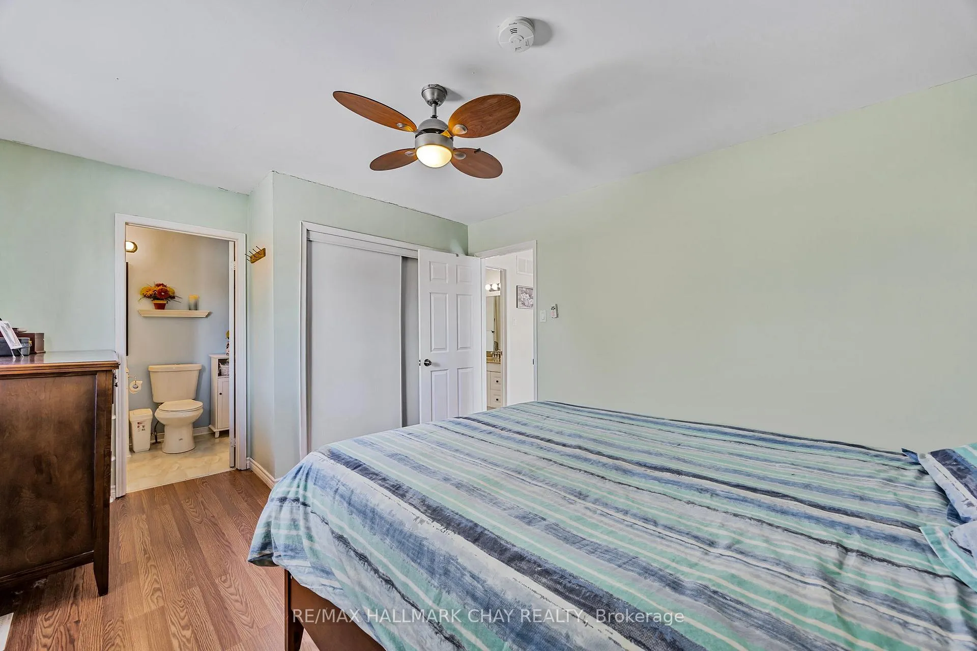 Photo 16 of 23 Metcalf Crescent, New Tecumseth, Tottenham — HOMEH