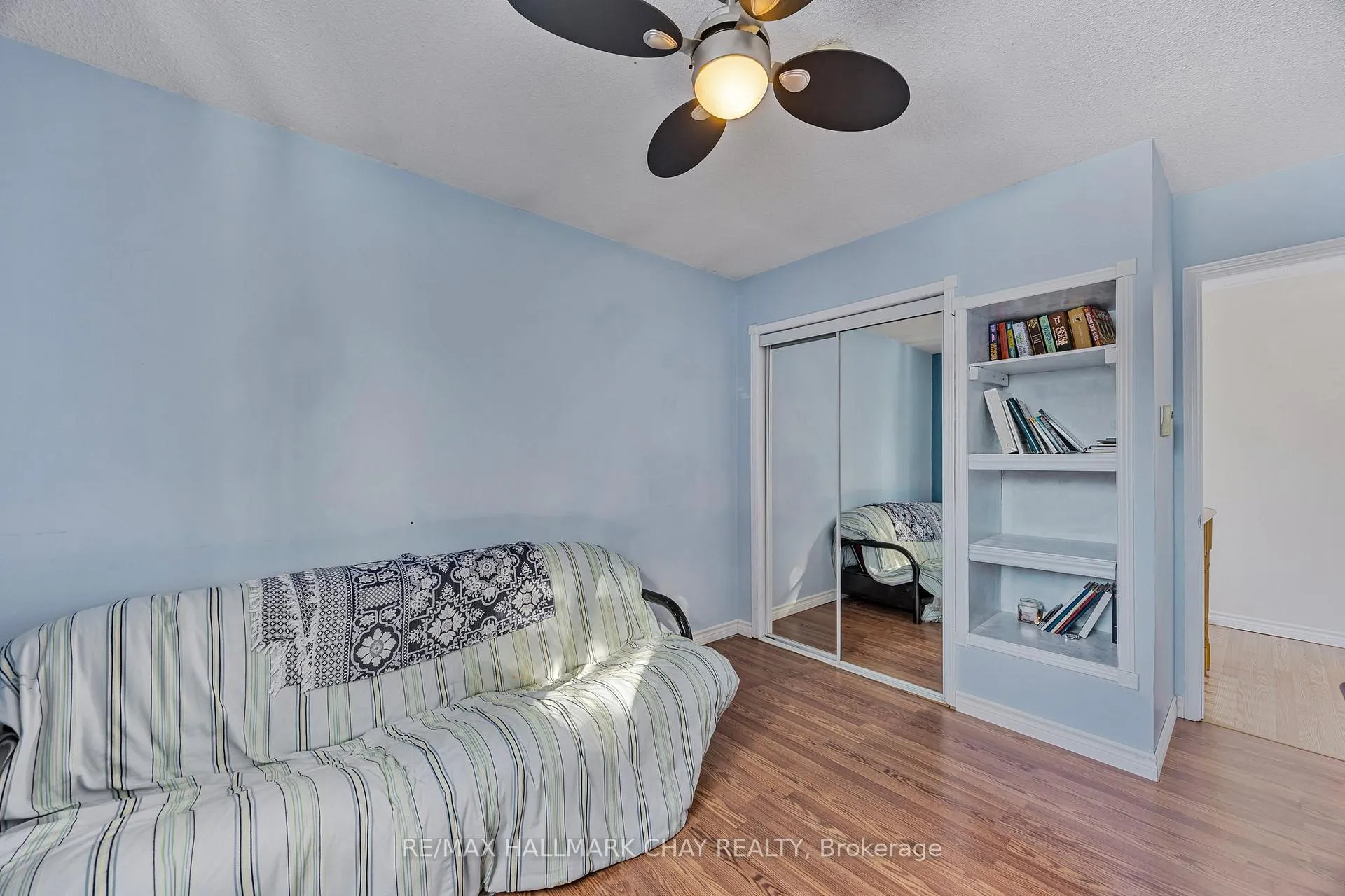 Photo 21 of 23 Metcalf Crescent, New Tecumseth, Tottenham — HOMEH