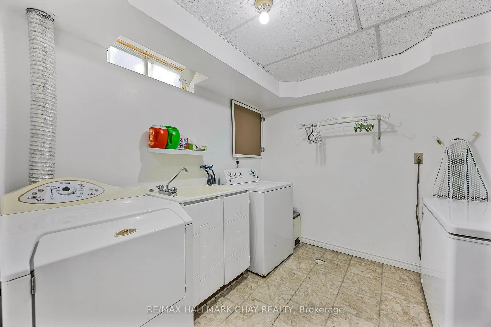 Photo 27 of 23 Metcalf Crescent, New Tecumseth, Tottenham — HOMEH