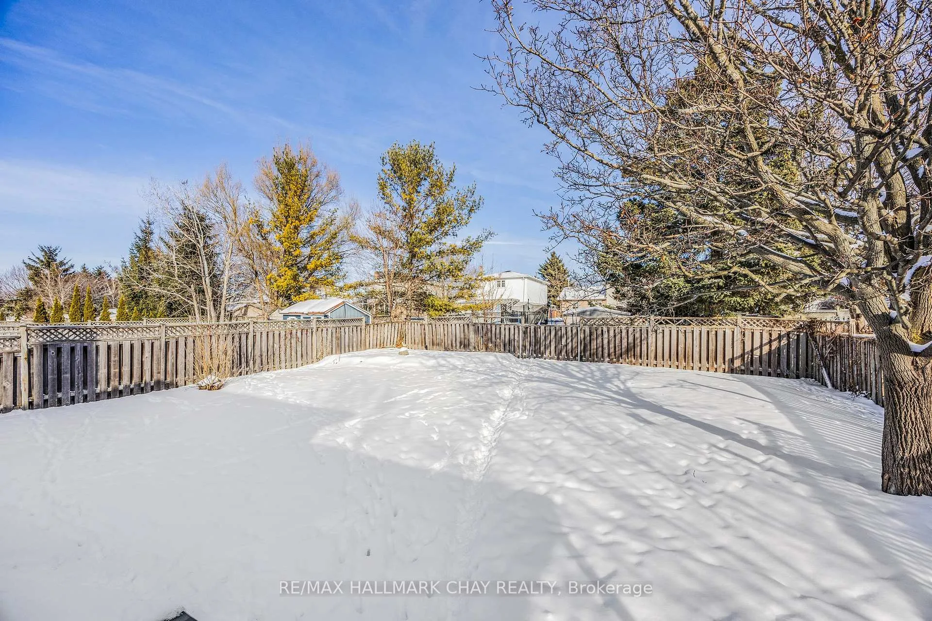 Photo 30 of 23 Metcalf Crescent, New Tecumseth, Tottenham — HOMEH
