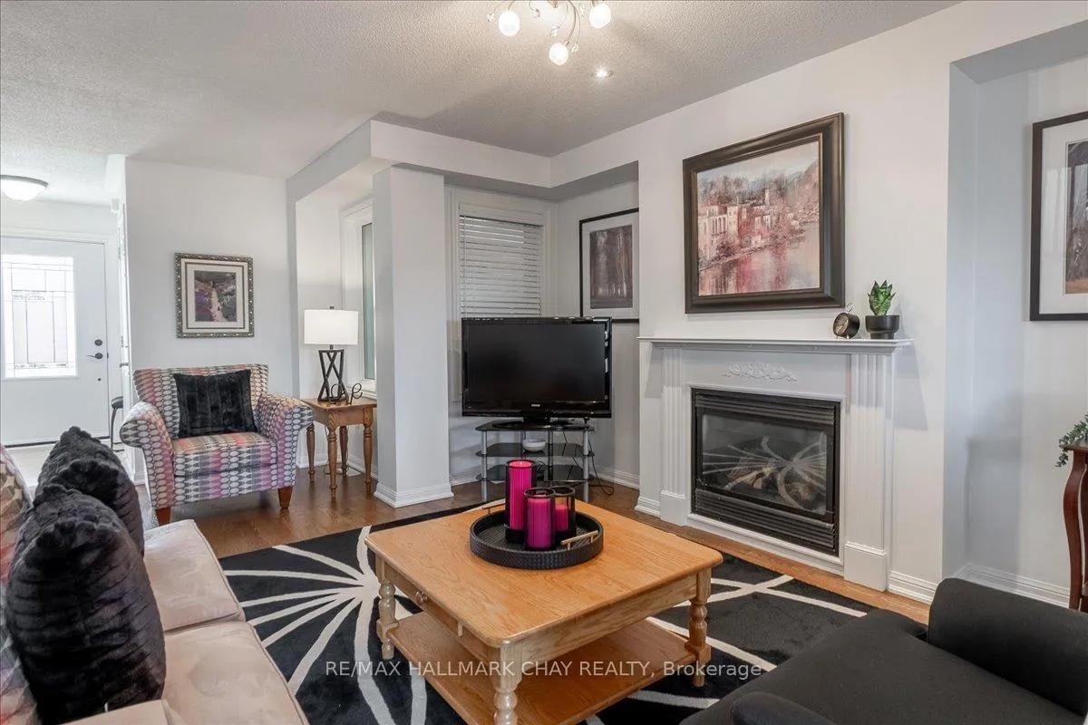 Photo 14 of 51 Winchester Terrace, Barrie, Rural Barrie Southeast — HOMEH