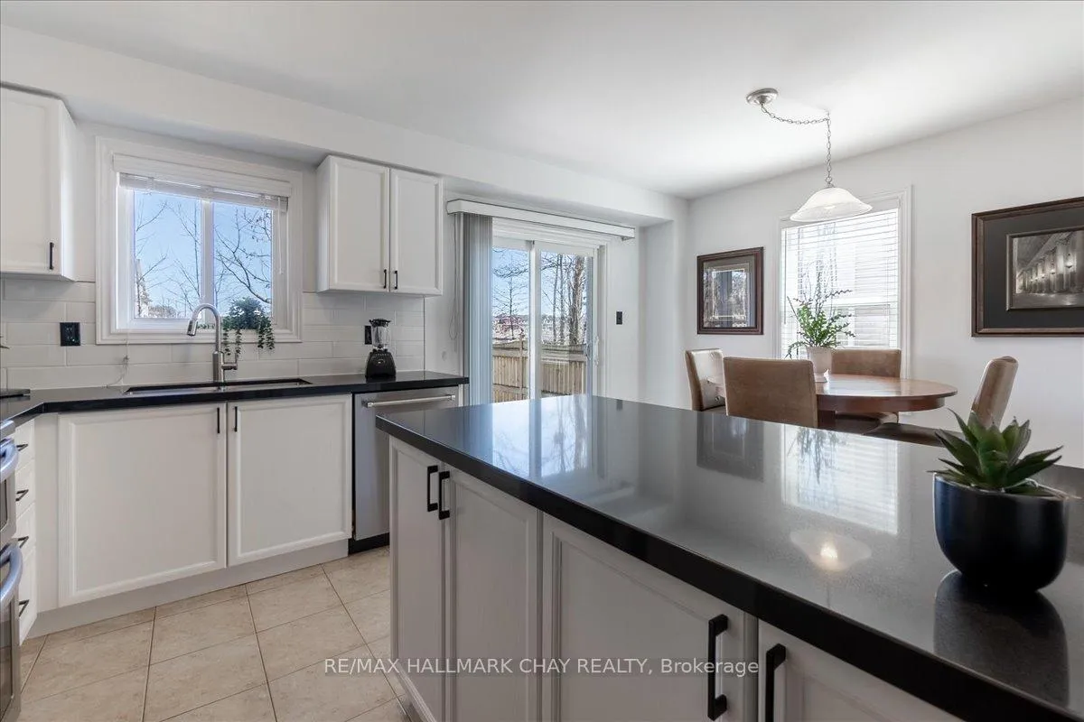 Photo 19 of 51 Winchester Terrace, Barrie, Rural Barrie Southeast — HOMEH