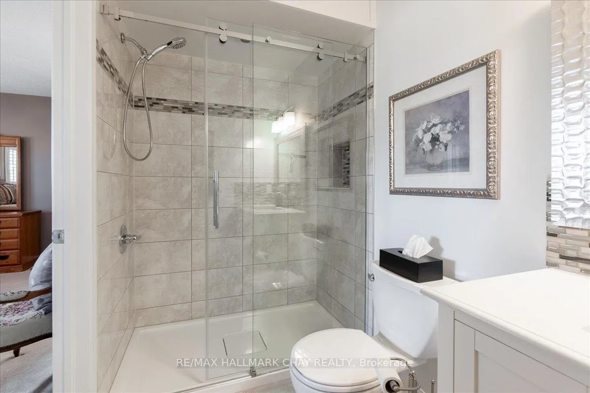 Photo 32 of 51 Winchester Terrace, Barrie, Rural Barrie Southeast — HOMEH