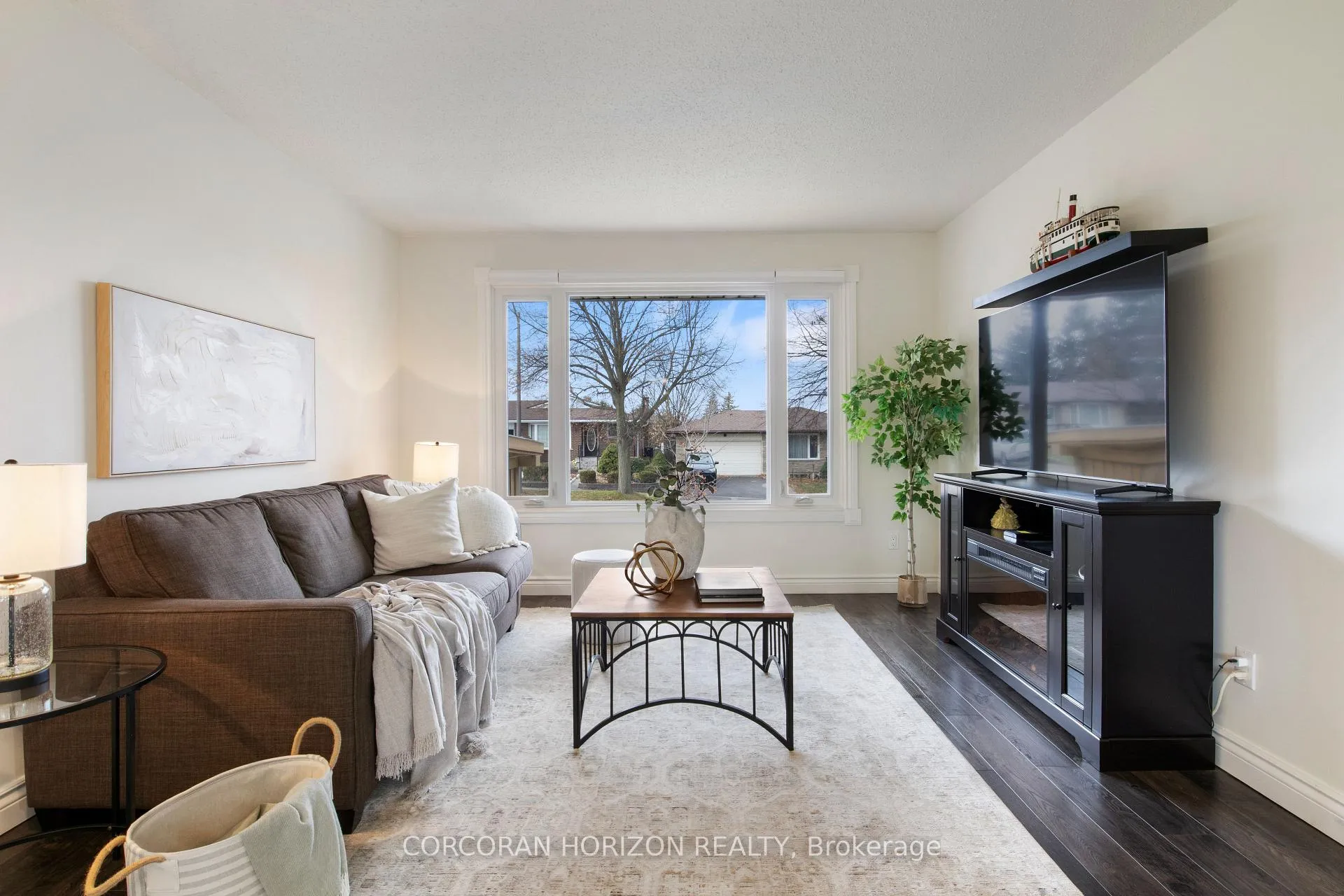 Photo 1 of 60 Devonglen Drive, Kitchener — HOMEH