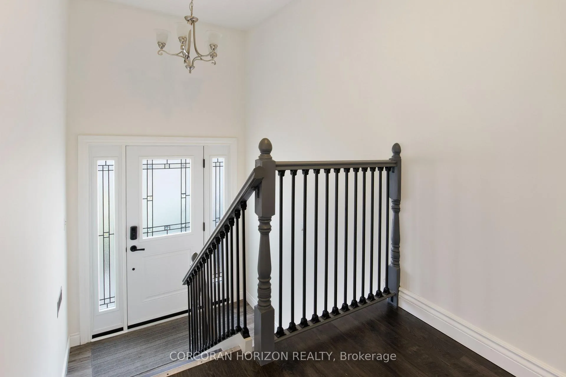 Photo 6 of 60 Devonglen Drive, Kitchener — HOMEH