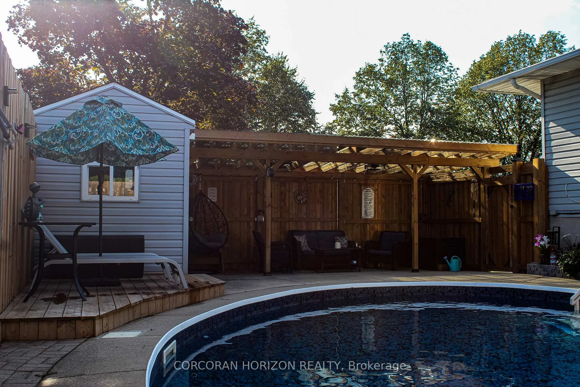 Photo 36 of 60 Devonglen Drive, Kitchener — HOMEH