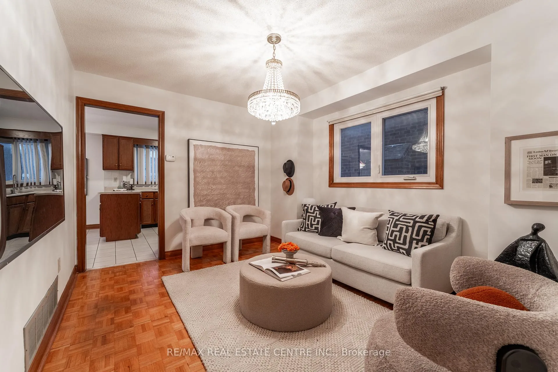 Photo 11 of 55 Swanage Drive, Vaughan, Maple — HOMEH