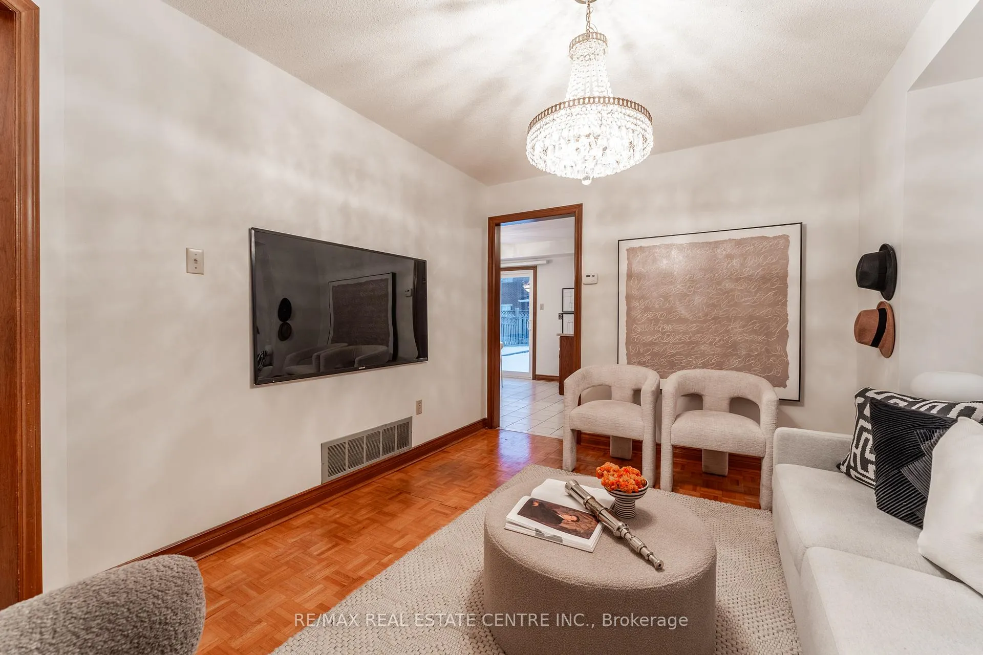Photo 12 of 55 Swanage Drive, Vaughan, Maple — HOMEH