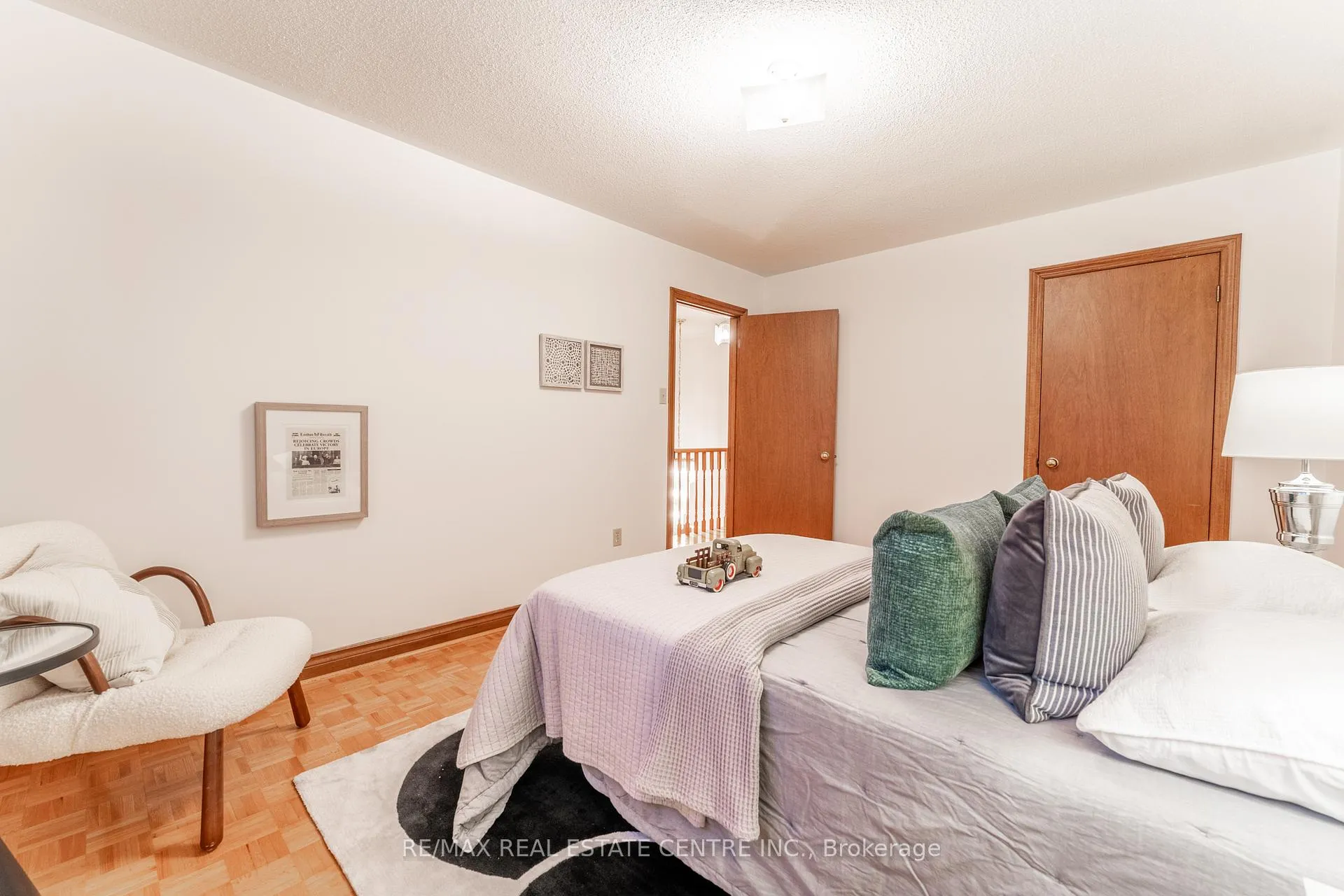 Photo 18 of 55 Swanage Drive, Vaughan, Maple — HOMEH