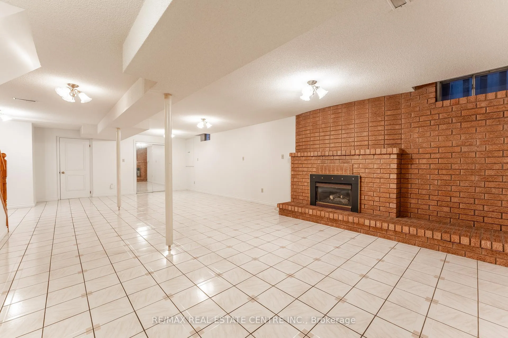 Photo 27 of 55 Swanage Drive, Vaughan, Maple — HOMEH