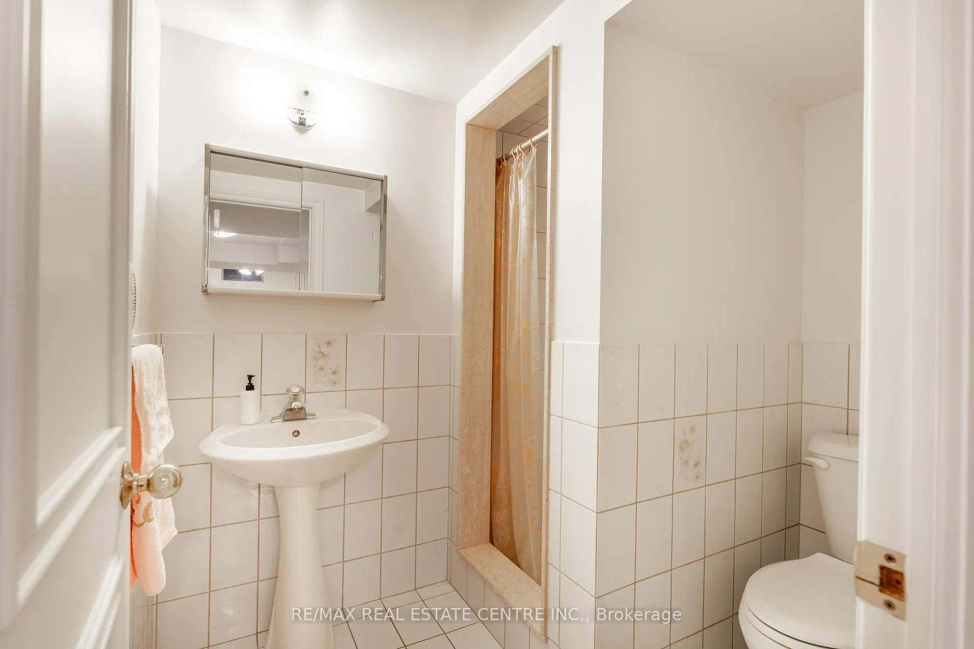 Photo 29 of 55 Swanage Drive, Vaughan, Maple — HOMEH