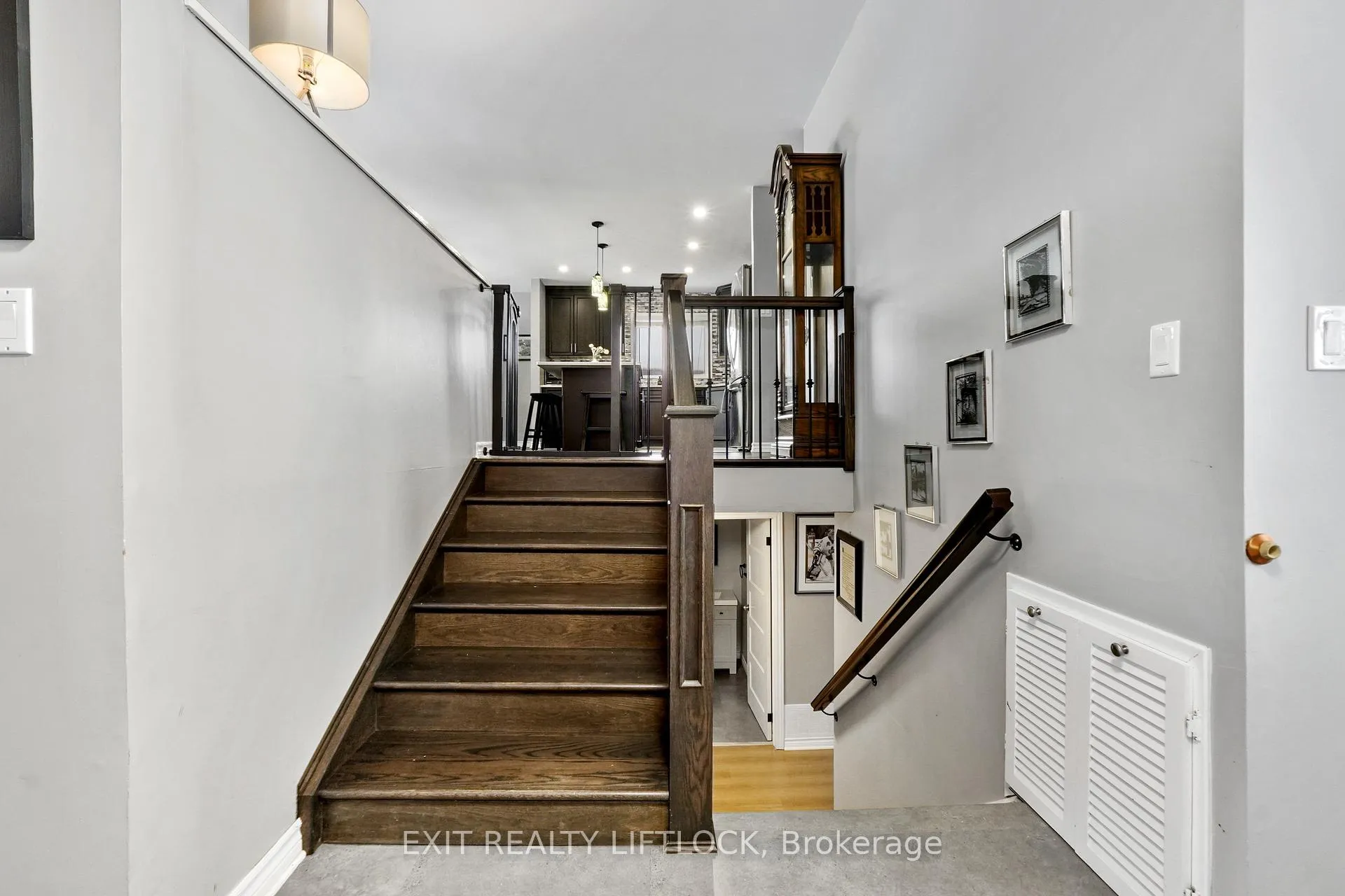 Photo 4 of 1856 Mapleridge Drive, Peterborough, Monaghan Ward 2 — HOMEH