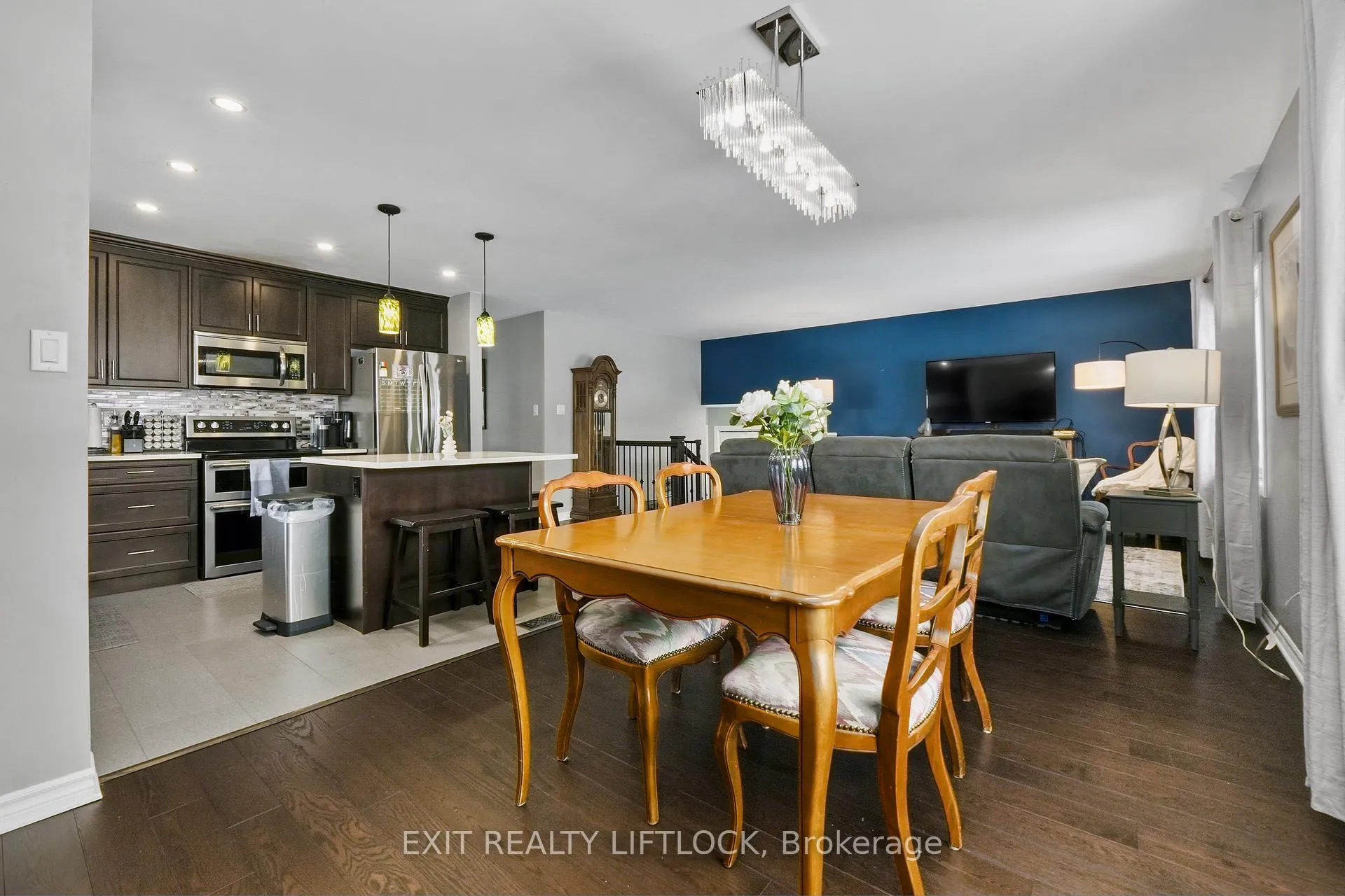 Photo 10 of 1856 Mapleridge Drive, Peterborough, Monaghan Ward 2 — HOMEH