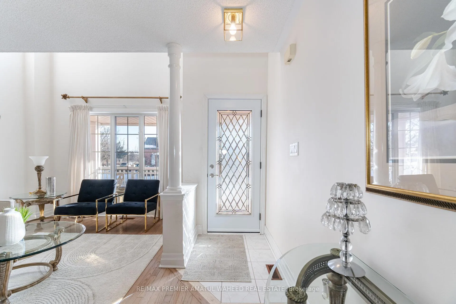 Photo 3 of 64 Madeira Avenue, Vaughan, Vellore Village — HOMEH