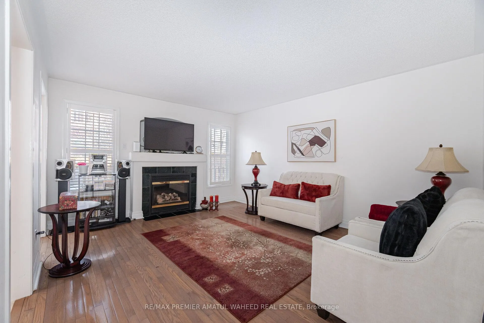 Photo 9 of 64 Madeira Avenue, Vaughan, Vellore Village — HOMEH