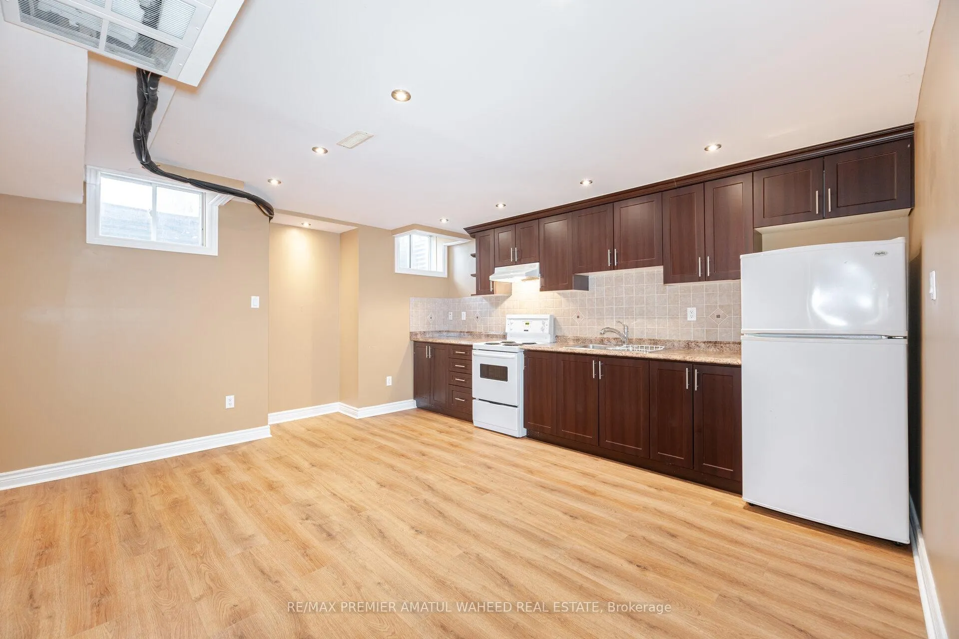 Photo 28 of 64 Madeira Avenue, Vaughan, Vellore Village — HOMEH