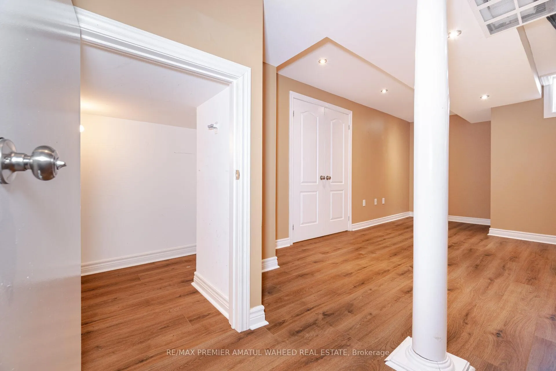 Photo 34 of 64 Madeira Avenue, Vaughan, Vellore Village — HOMEH