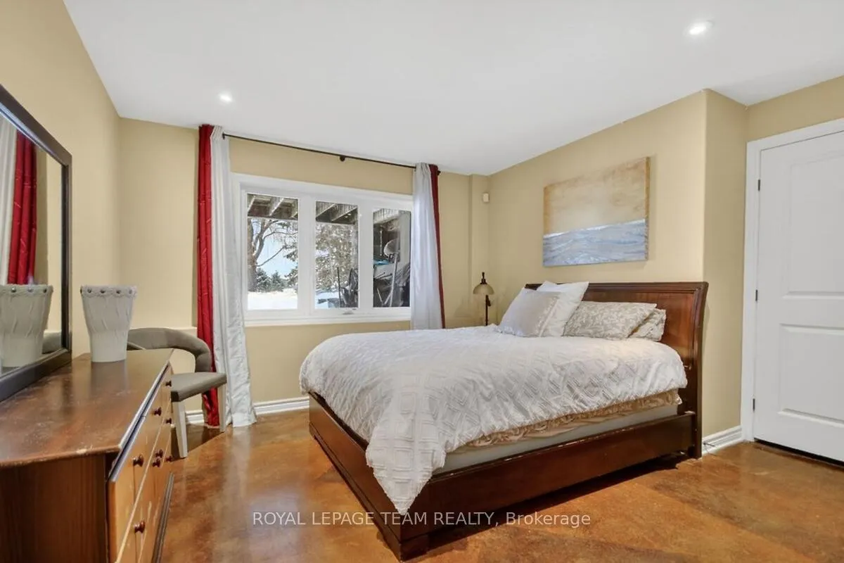 Photo 26 of 1269 South Beach Boulevard, Ottawa, Greely — HOMEH