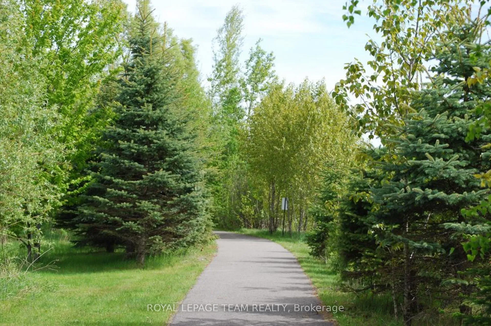 Photo 40 of 1269 South Beach Boulevard, Ottawa, Greely — HOMEH