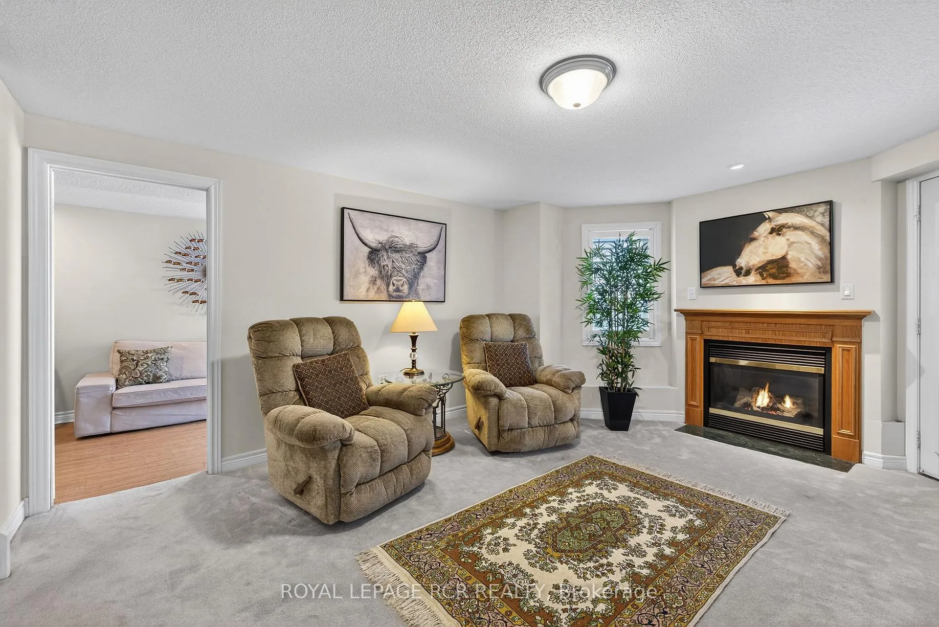 Photo 28 of 13 Willard Hunt Court, King, Schomberg — HOMEH