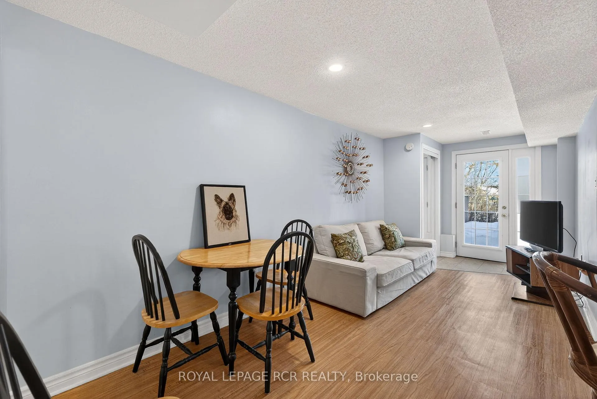 Photo 31 of 13 Willard Hunt Court, King, Schomberg — HOMEH