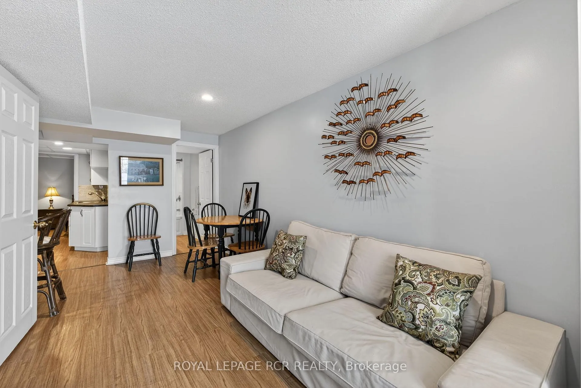 Photo 32 of 13 Willard Hunt Court, King, Schomberg — HOMEH
