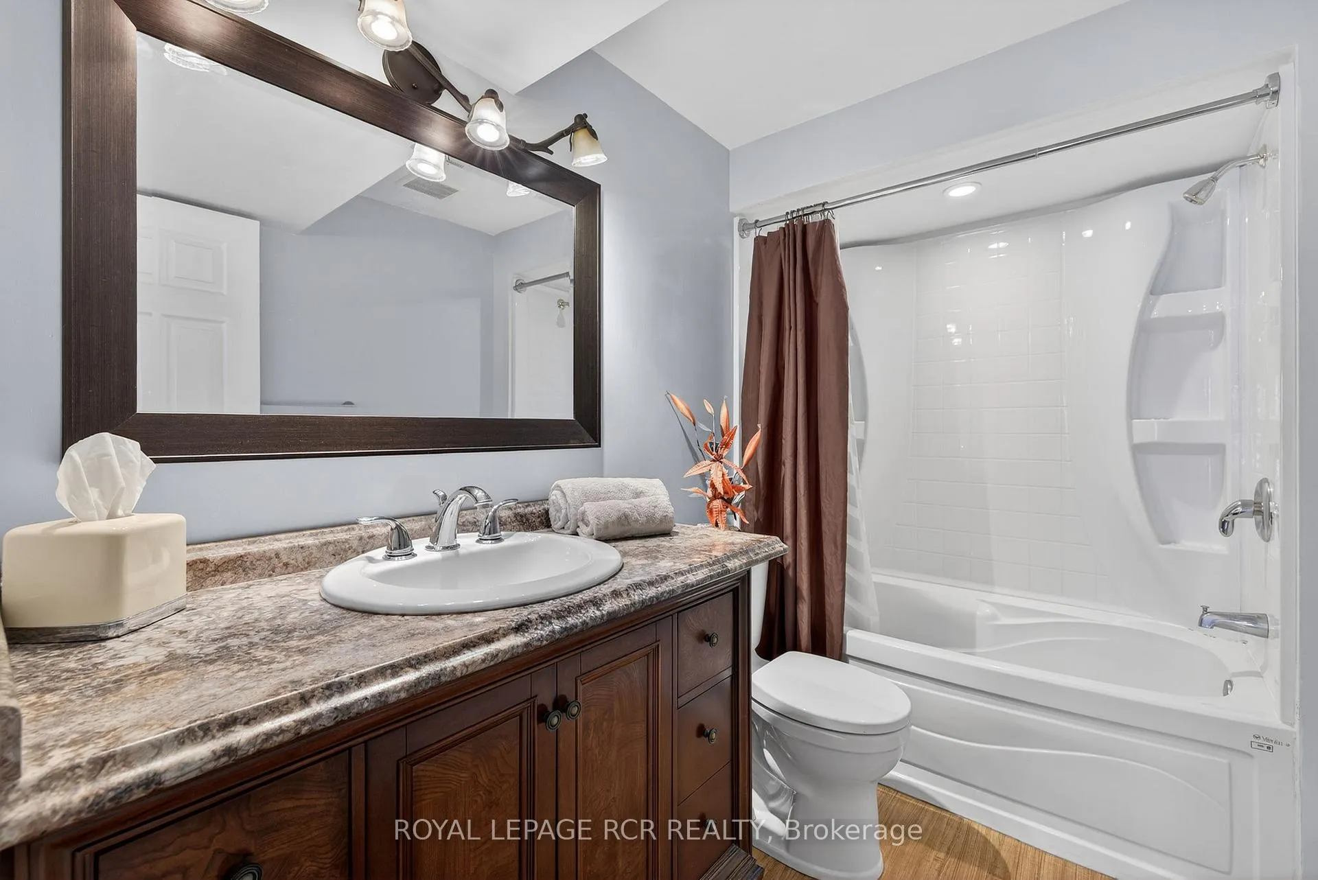 Photo 35 of 13 Willard Hunt Court, King, Schomberg — HOMEH