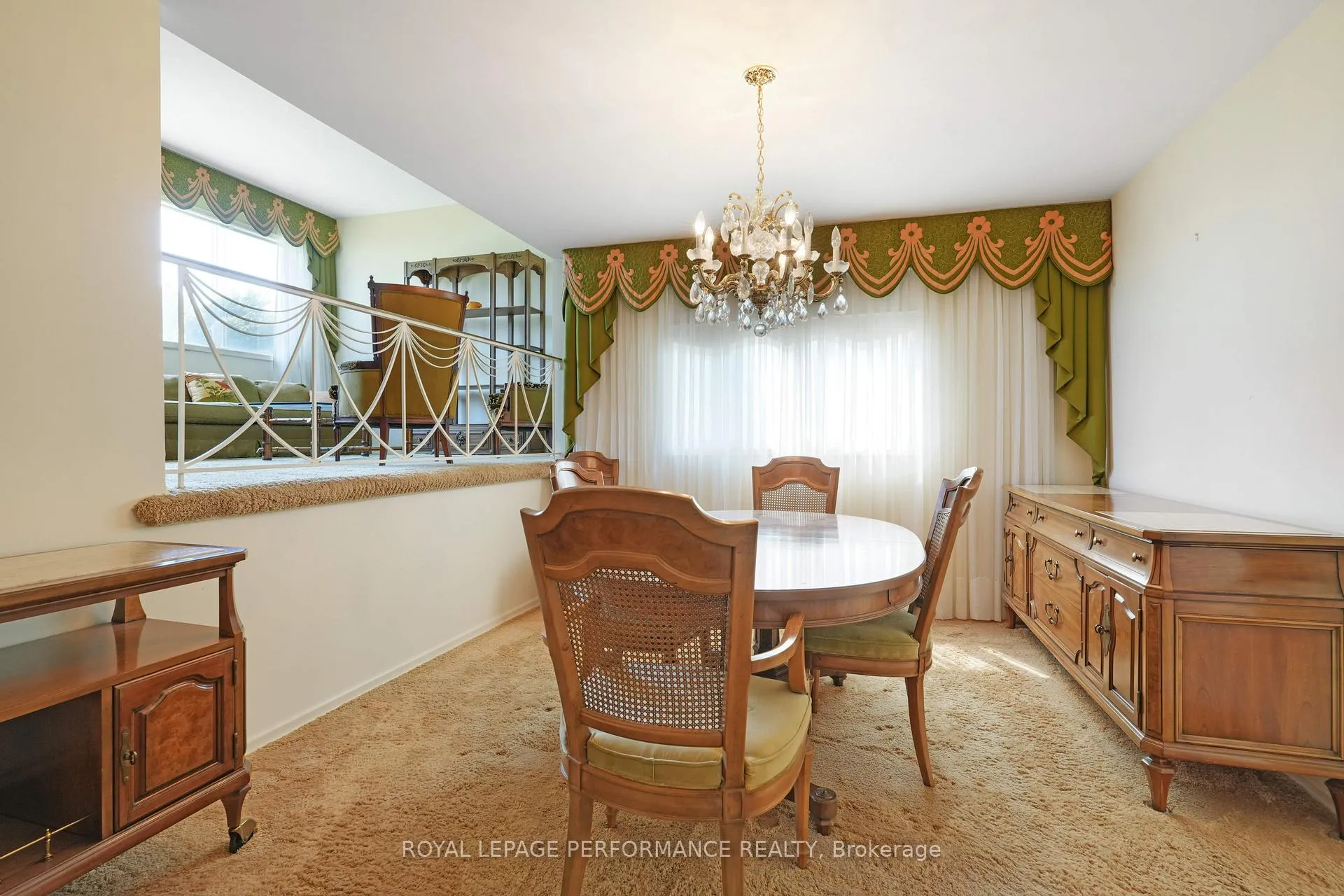 Photo 13 of 2194 Haig Drive, Ottawa, Elmvale Acres — HOMEH