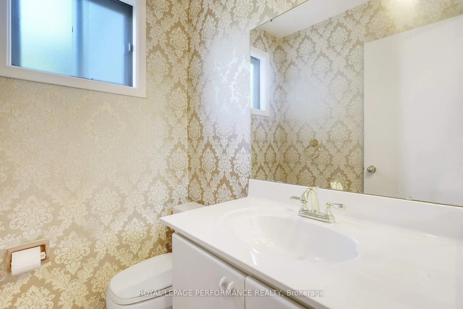 Photo 14 of 2194 Haig Drive, Ottawa, Elmvale Acres — HOMEH