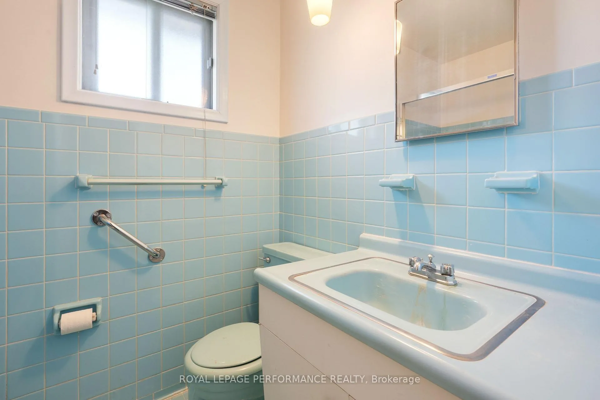 Photo 17 of 2194 Haig Drive, Ottawa, Elmvale Acres — HOMEH