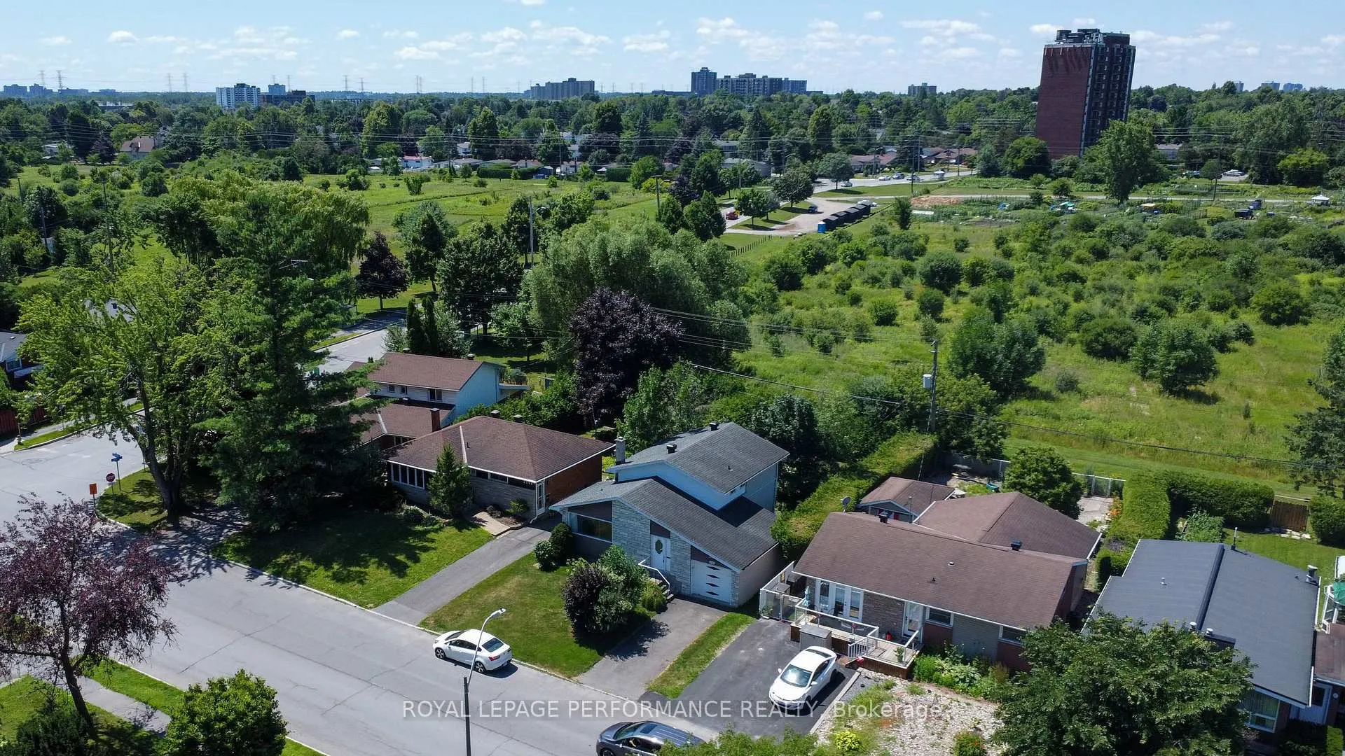 Photo 27 of 2194 Haig Drive, Ottawa, Elmvale Acres — HOMEH