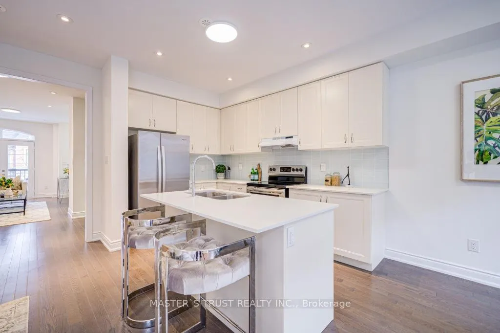 Photo 13 of 105 Lichfield Road, Markham, Unionville — HOMEH