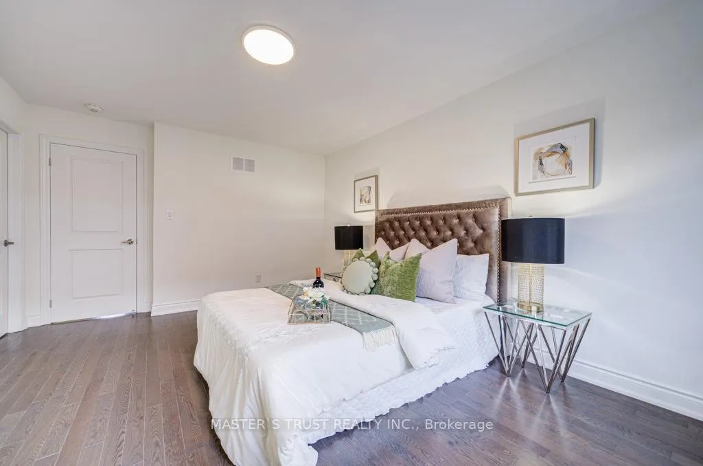 Photo 22 of 105 Lichfield Road, Markham, Unionville — HOMEH