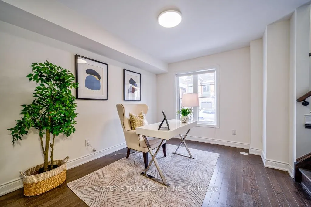 Photo 32 of 105 Lichfield Road, Markham, Unionville — HOMEH
