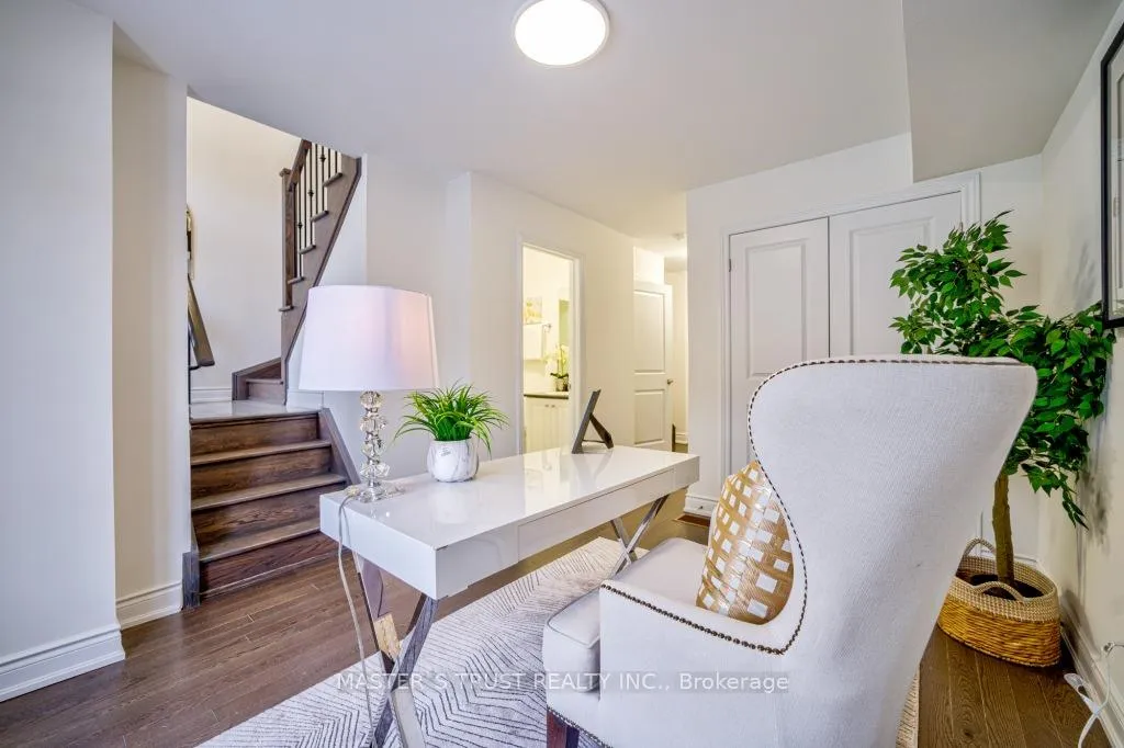 Photo 34 of 105 Lichfield Road, Markham, Unionville — HOMEH