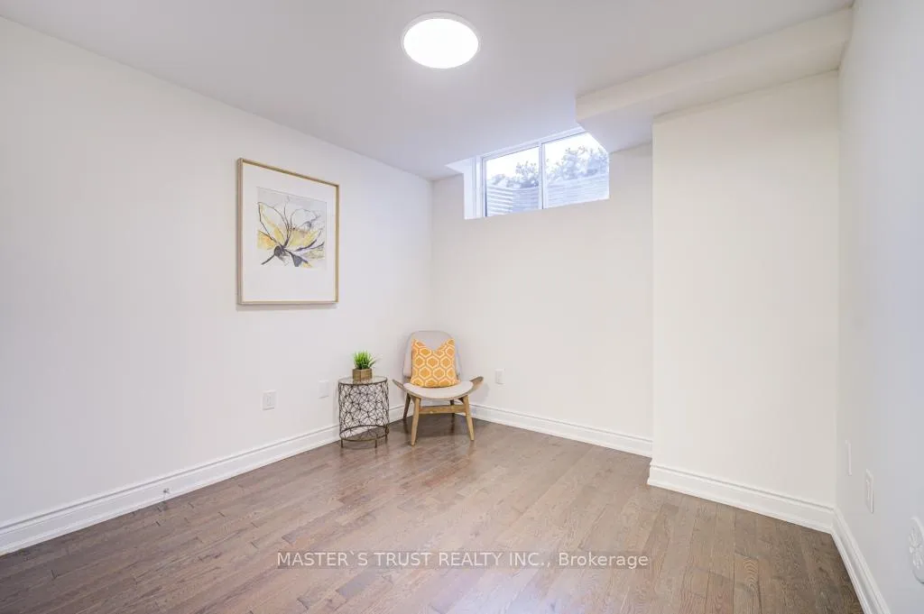 Photo 39 of 105 Lichfield Road, Markham, Unionville — HOMEH