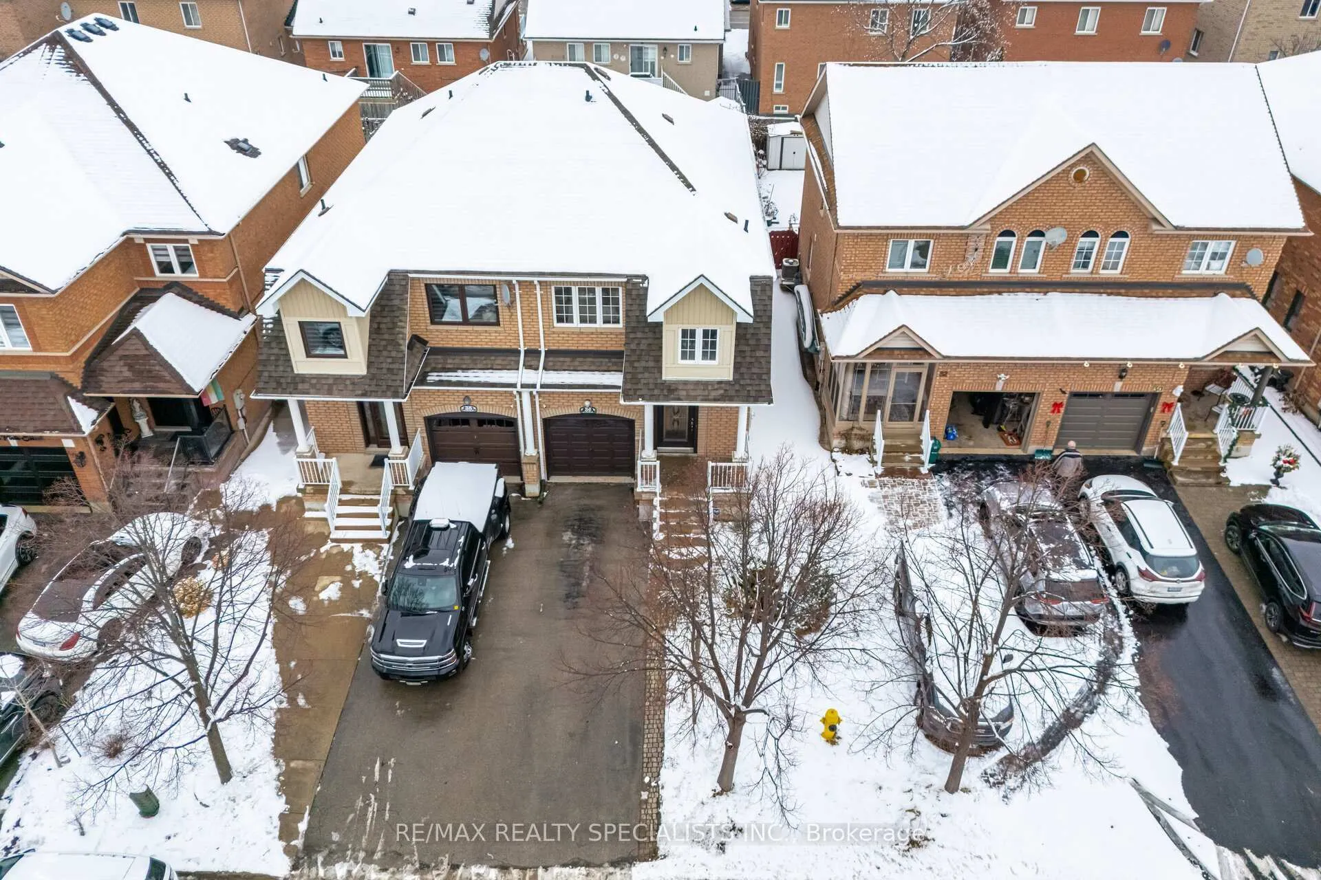 Photo 2 of 36 La Pinta Street, Vaughan, Vellore Village — HOMEH
