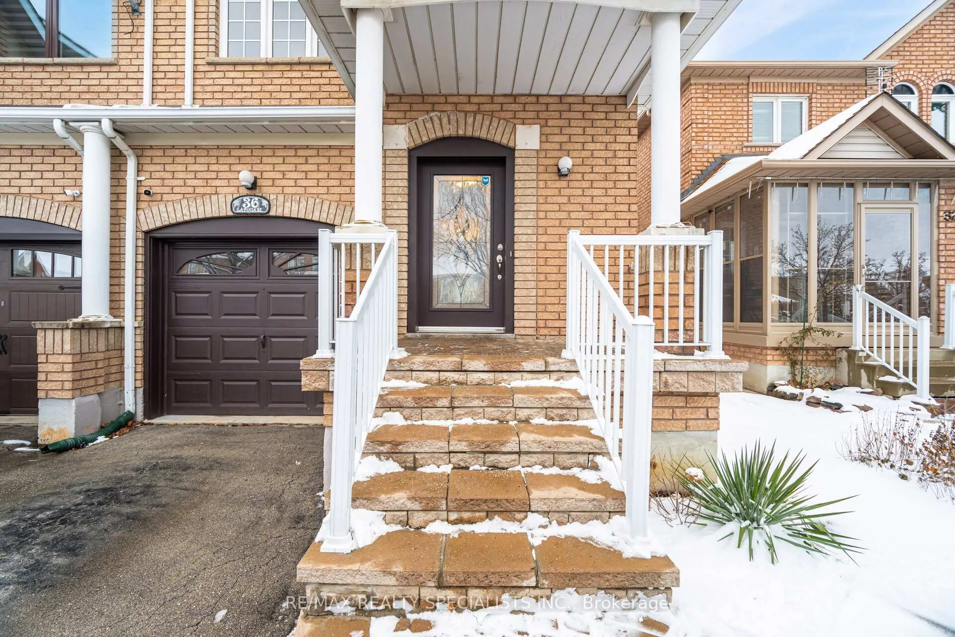 Photo 3 of 36 La Pinta Street, Vaughan, Vellore Village — HOMEH