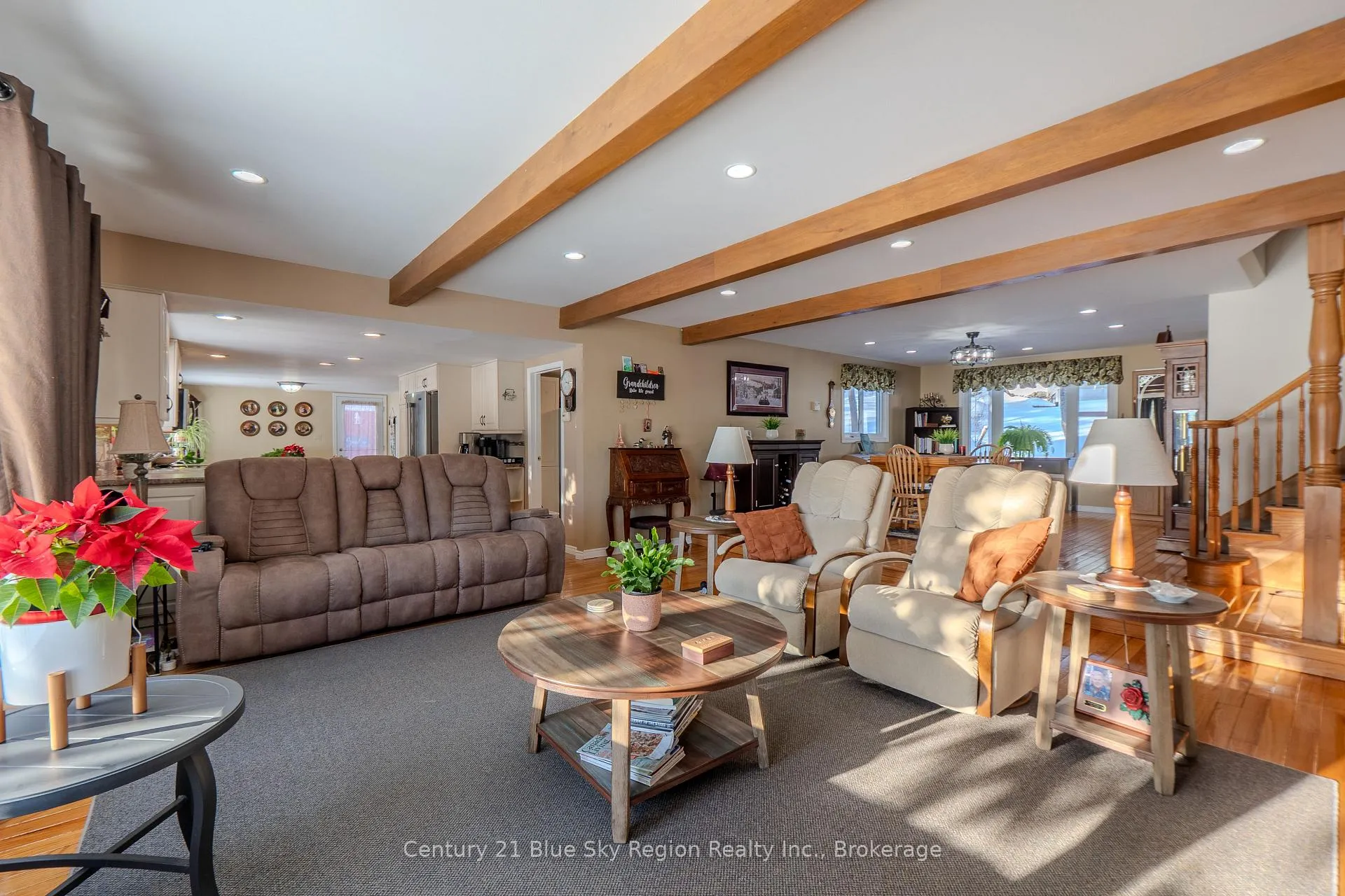 Photo 8 of 17 Sunrise Lane, Powassan — HOMEH