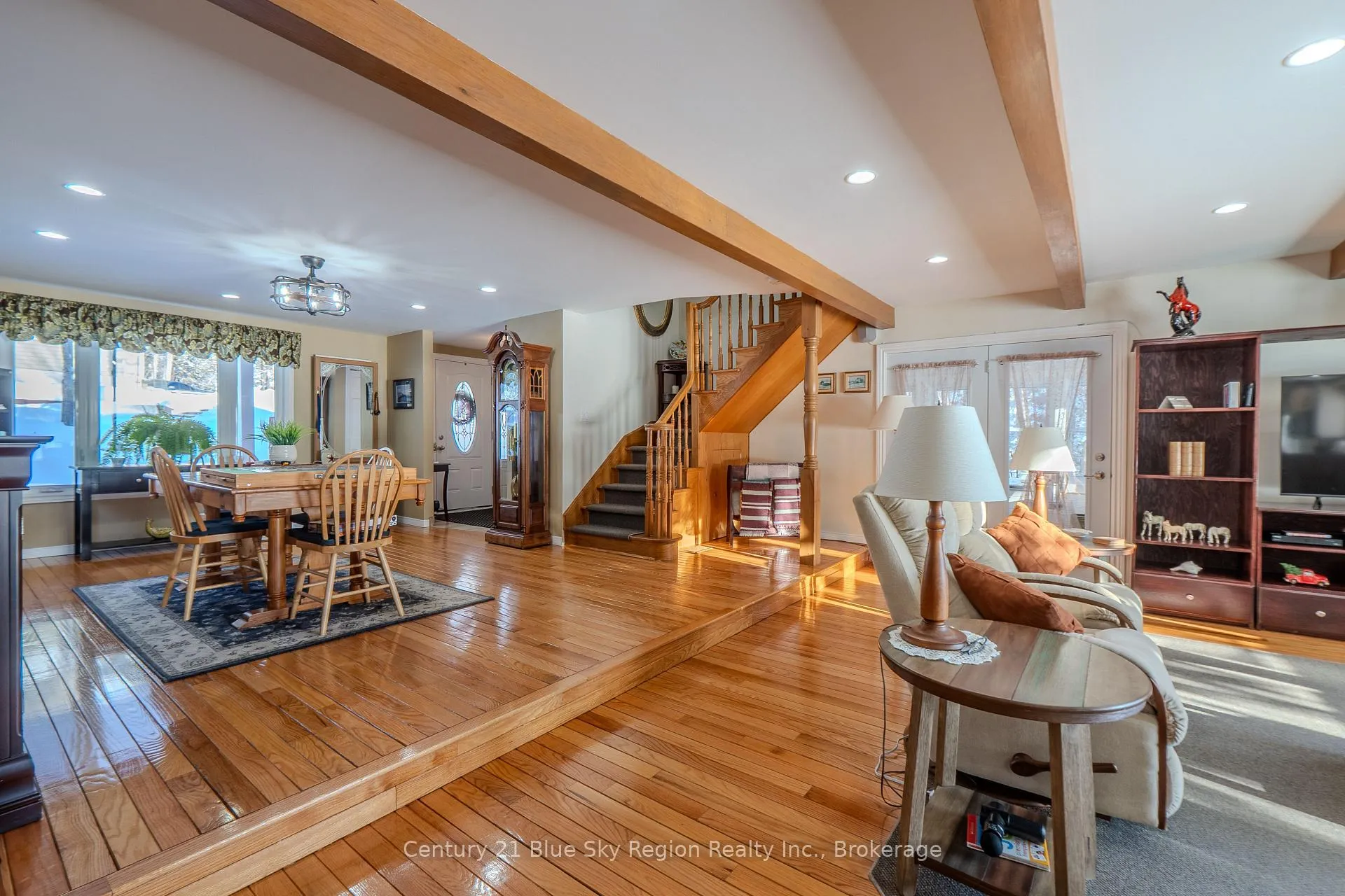 Photo 9 of 17 Sunrise Lane, Powassan — HOMEH