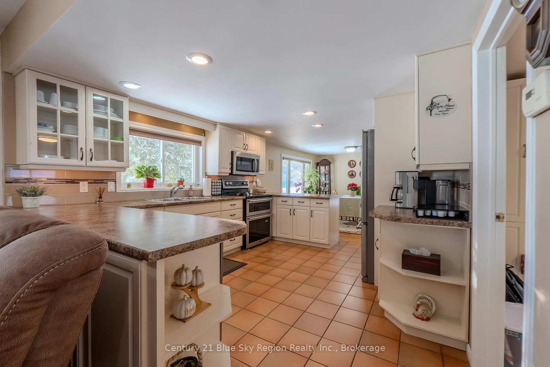 Photo 11 of 17 Sunrise Lane, Powassan — HOMEH