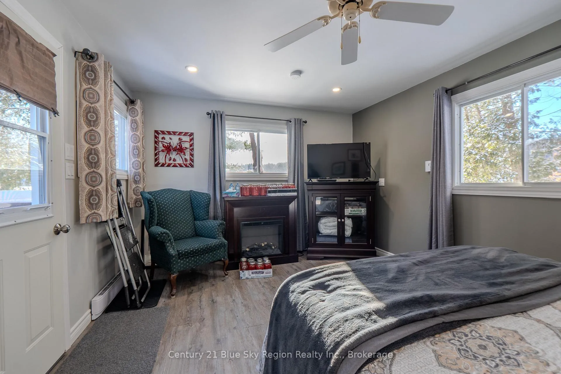 Photo 35 of 17 Sunrise Lane, Powassan — HOMEH